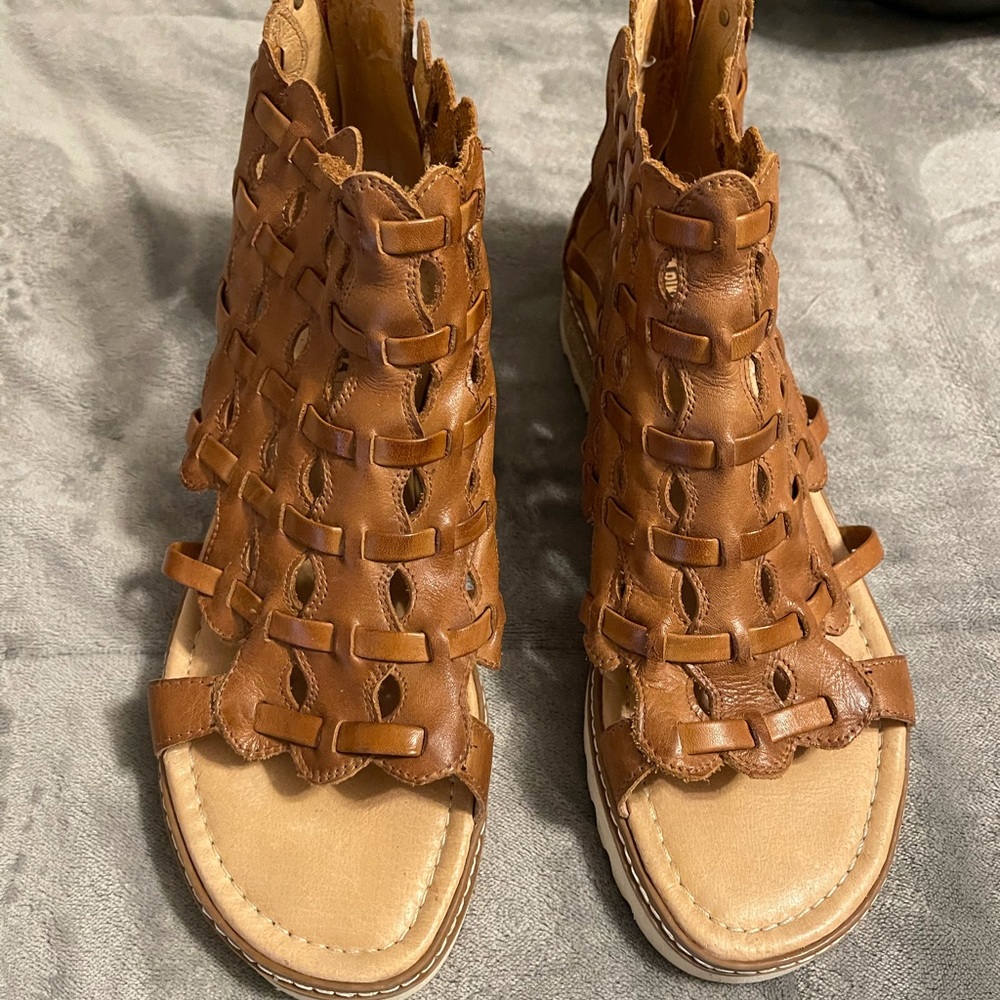 Pikolinos leather size9 Sandals/ women’s